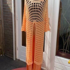Lange gehaakte jurk met split voor oranje – Tatiana