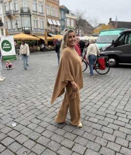 Poncho trui Camel – Mila