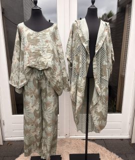 Vest bohemian look met Capuchon – Cleo