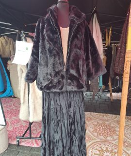 Faux Fur jas driekwart mouw – Fanny