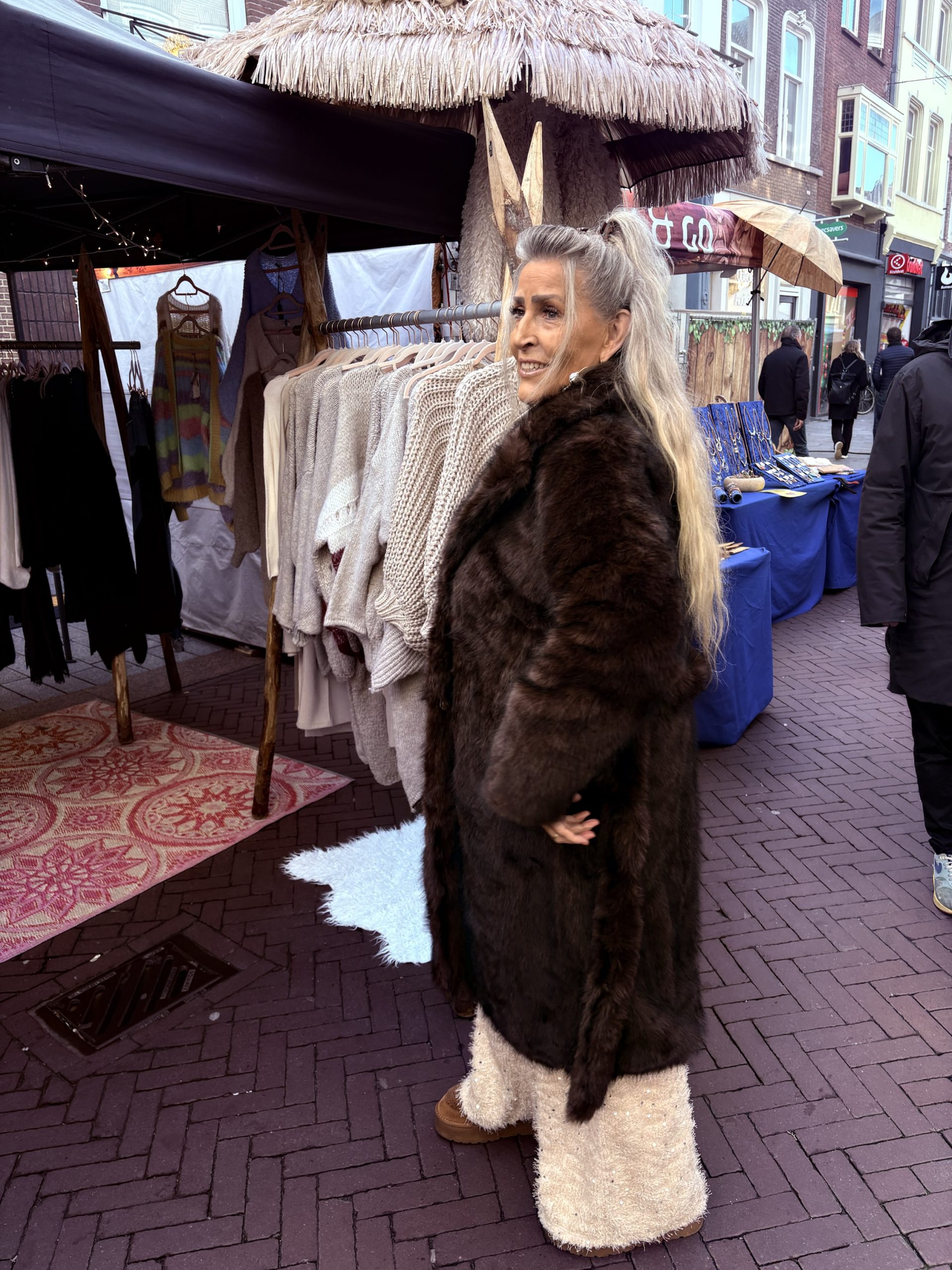 Jas Faux Fur - Fanny Kerstaanbieding - Afbeelding 2