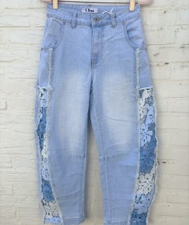 Spijkerbroek met kanten details – Jolie