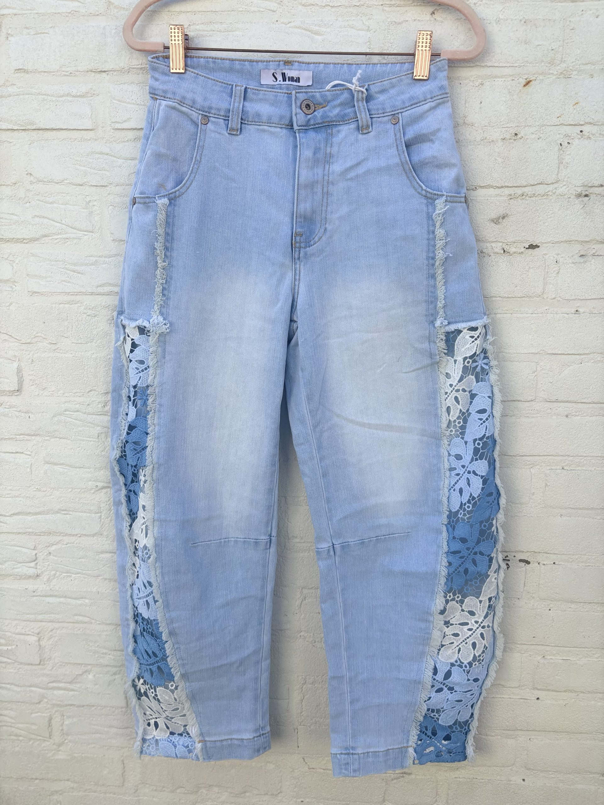 Spijkerbroek met kanten details – Jolie