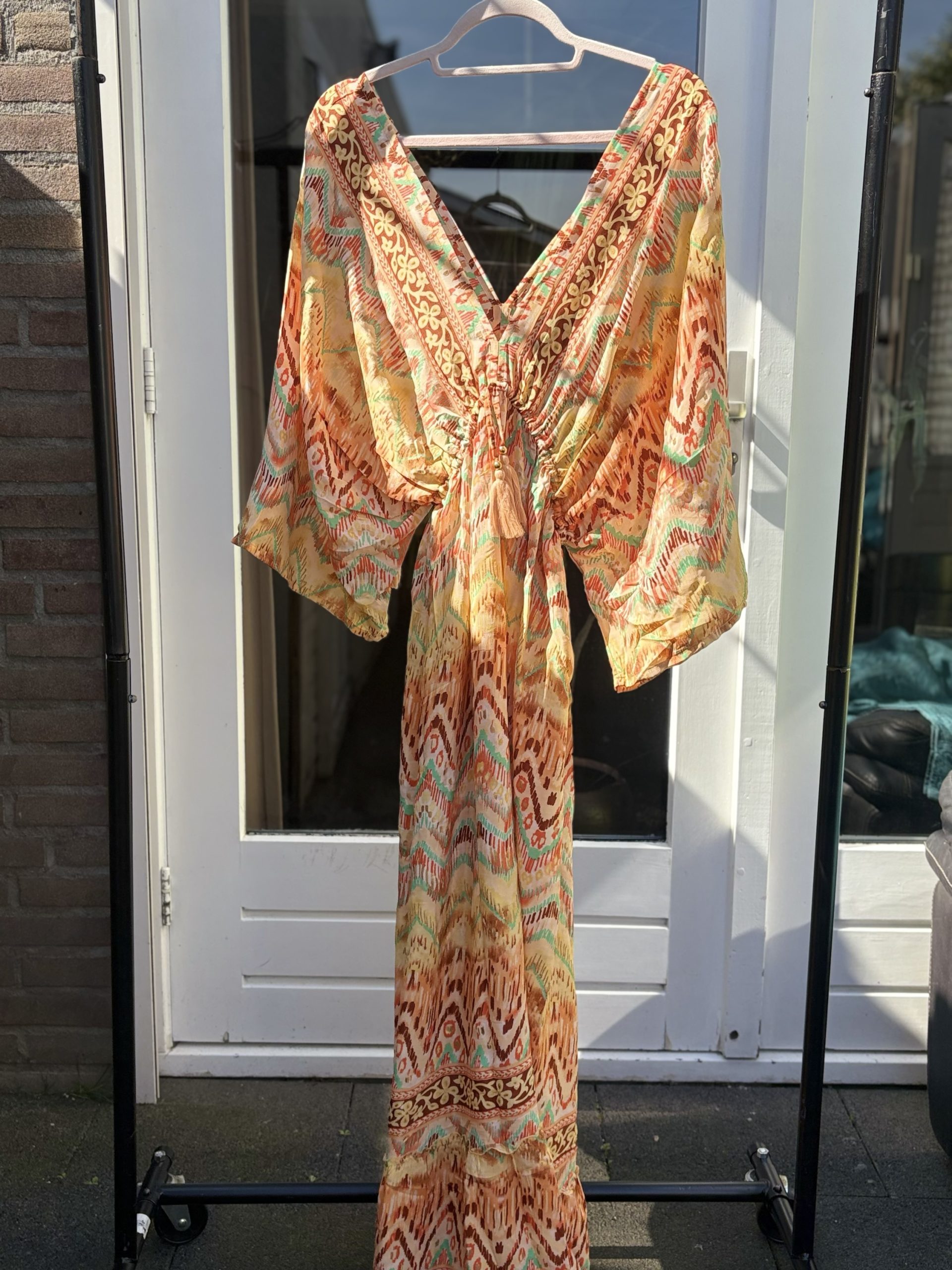 Lange Ibiza Jurk met elastiek onder de borst - beauty - Afbeelding 2