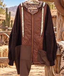 Asymmetrische Jas met Gebreide Mouwen en Panterdetails – Molly
